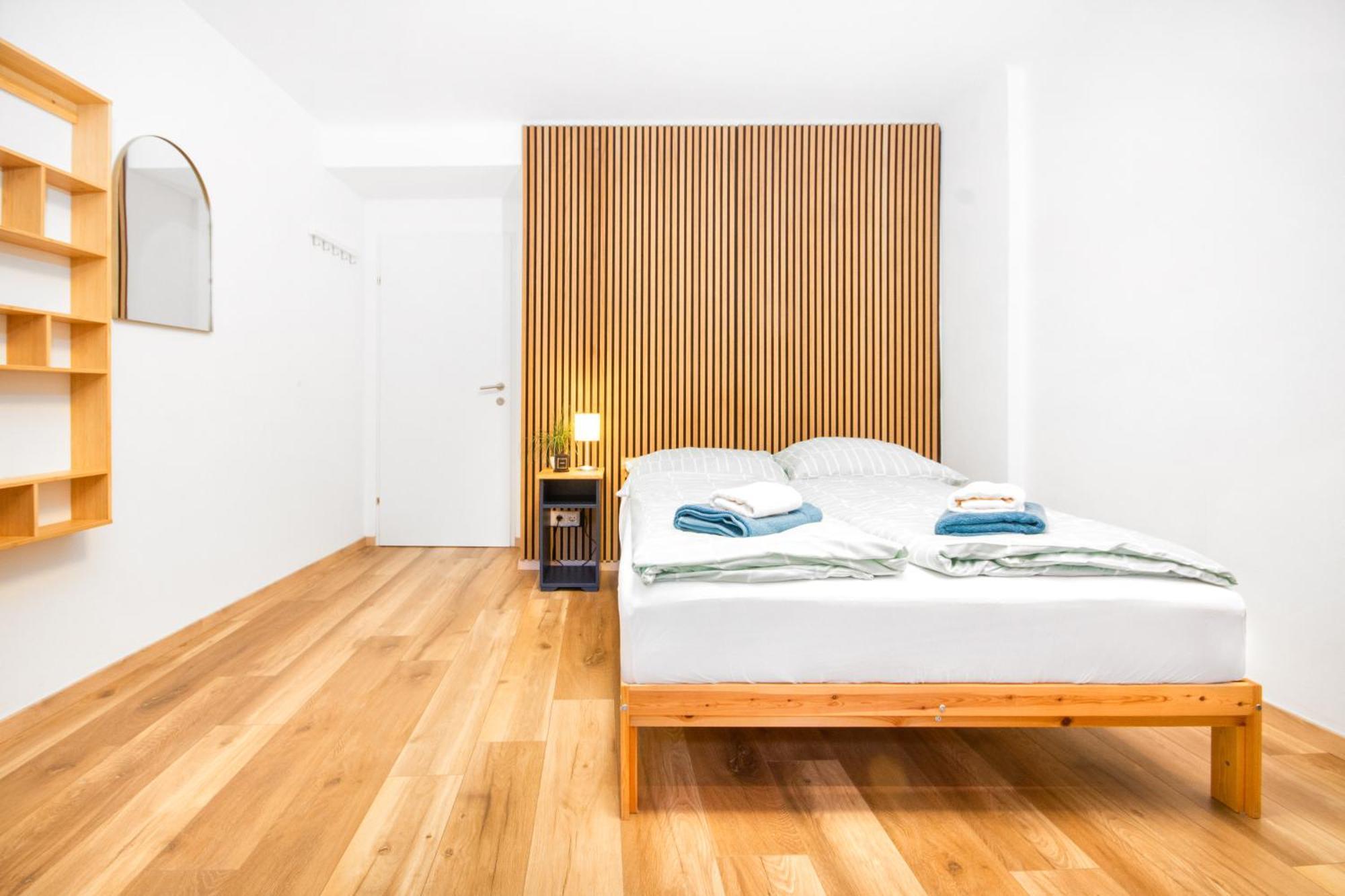 Lendkanal - City - Netflix - Waschmaschine - Kaffeevollautomat - 8 Pax - 4 Schlafzimmer Klagenfurt am Woerthersee Exterior photo